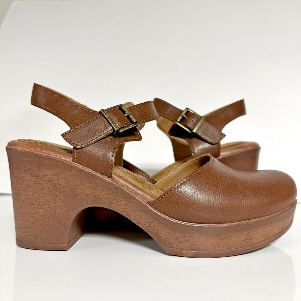 Born Brown Leather Clog Heels - Picture 3 of 11